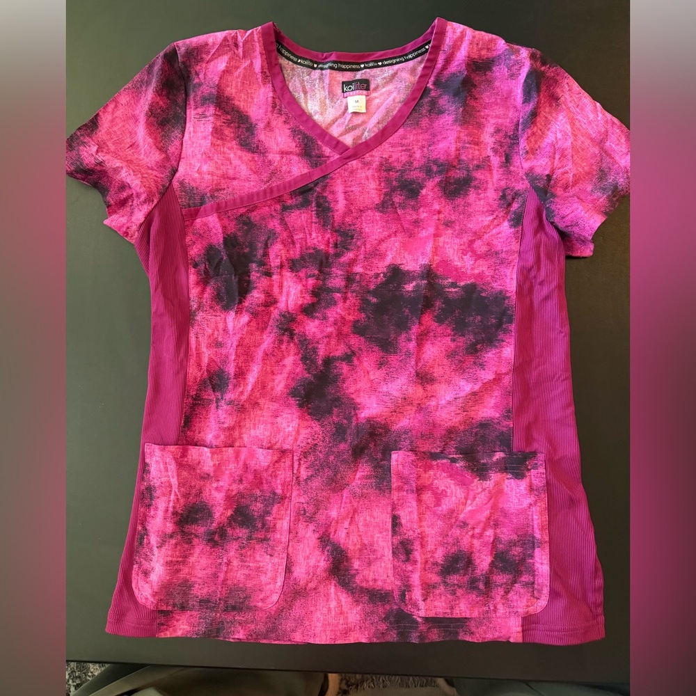 Women’s Koi Lite scrub top